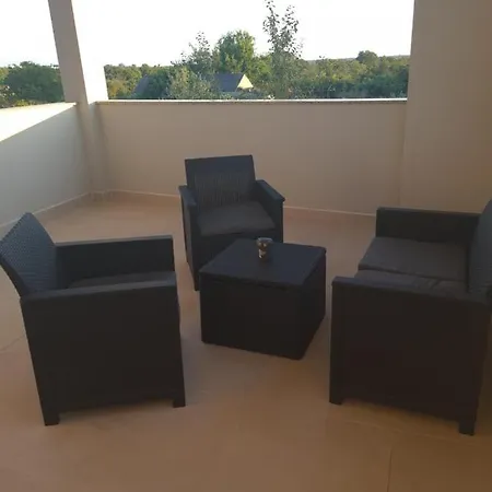 Masa Apartment